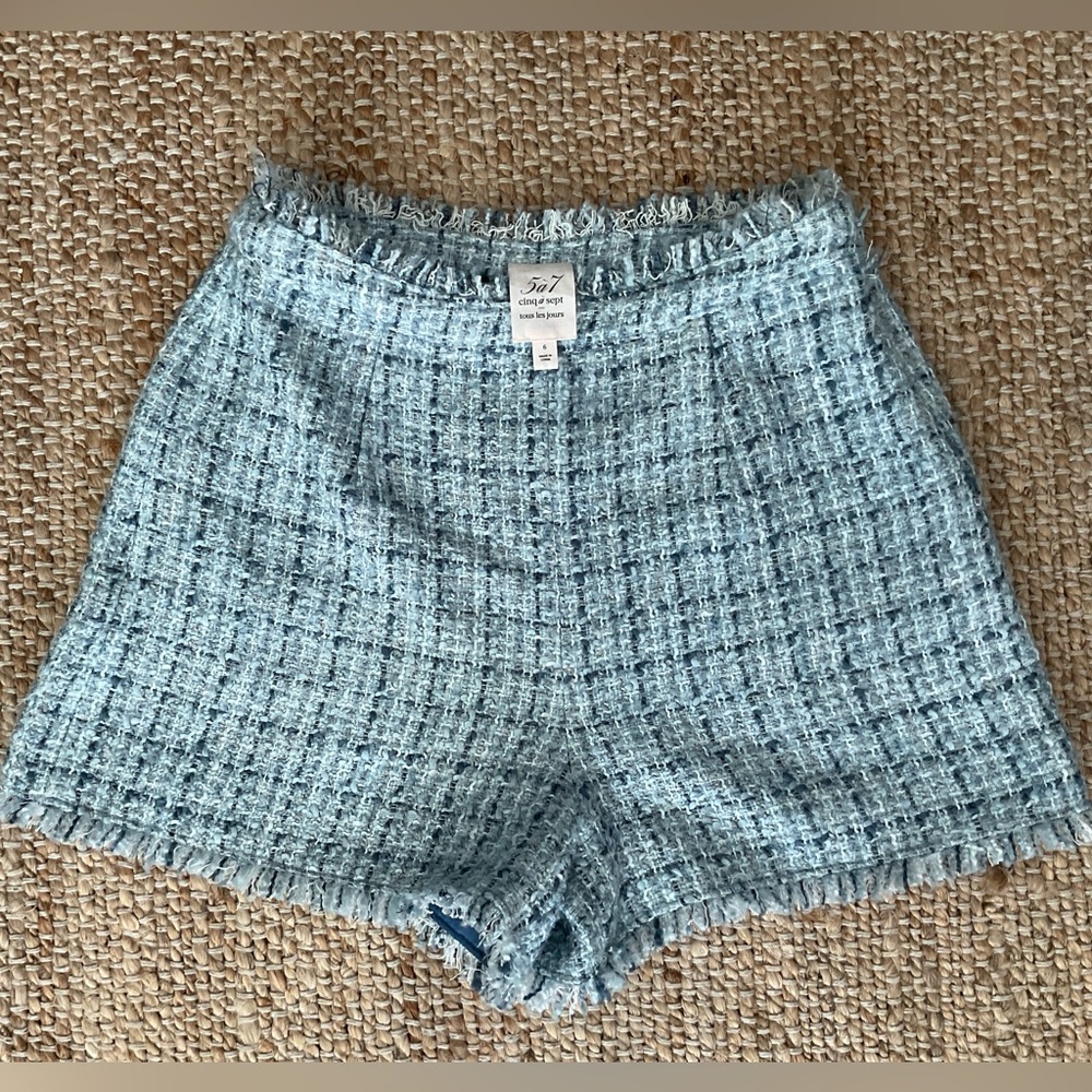 Cinq a Sept light blue tweed short shorts tweed fringe S 6